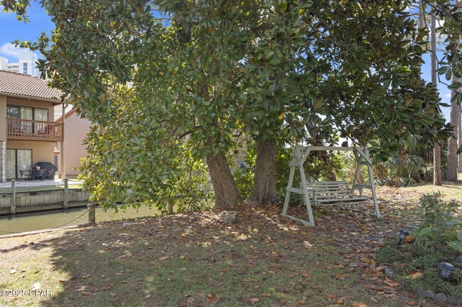 Building Photo - 128 White Sandy Dr