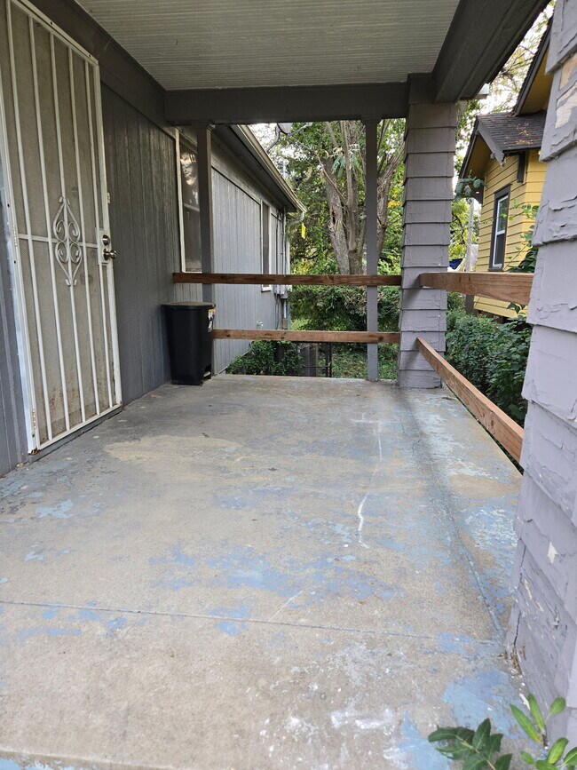 Building Photo - 5529 Michigan Ave