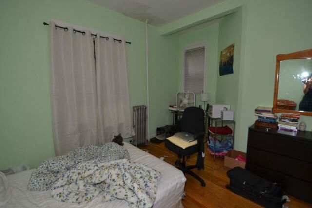 Building Photo - 917W W Waveland Ave