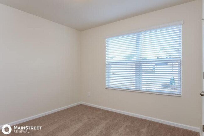 Building Photo - 118 Pillow Ln, Burlington, NC 27217