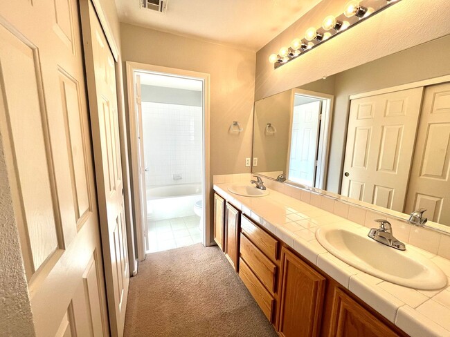 Building Photo - **$800 OFF MOVE IN BY 12/12/25**Spacious 3 Bedroom, 2.5 Bath Home with No HOA and Modern Finishes