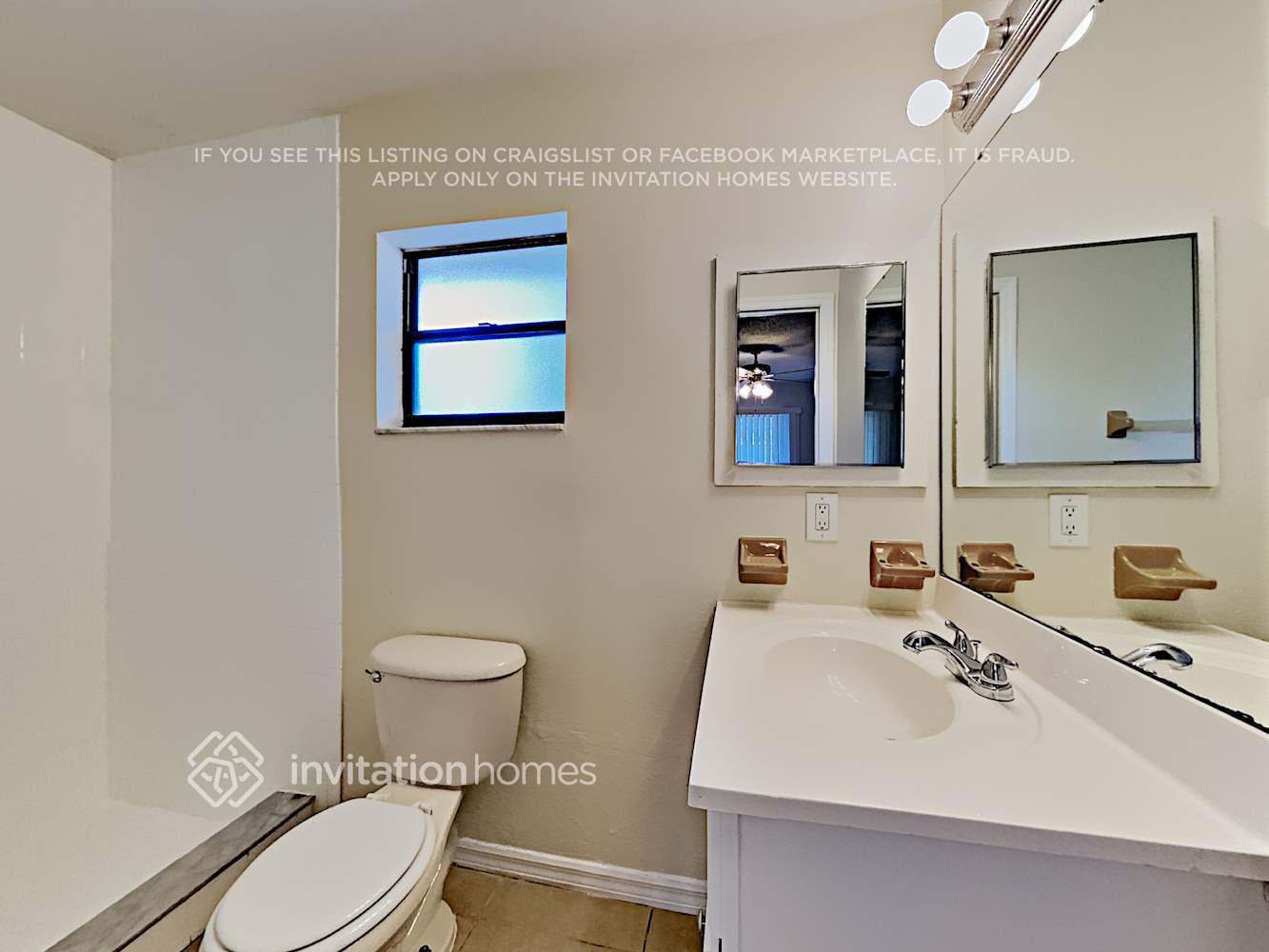 Building Photo - 613 Mayan Pl