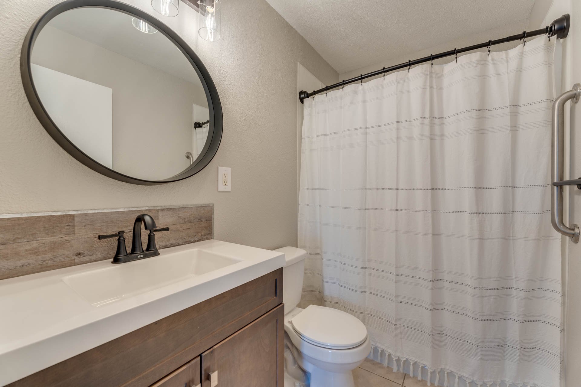 Building Photo - 2908 Hemlock St