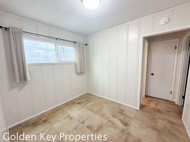 Building Photo - Single-level ADU on the beach - ALL UTILIT...