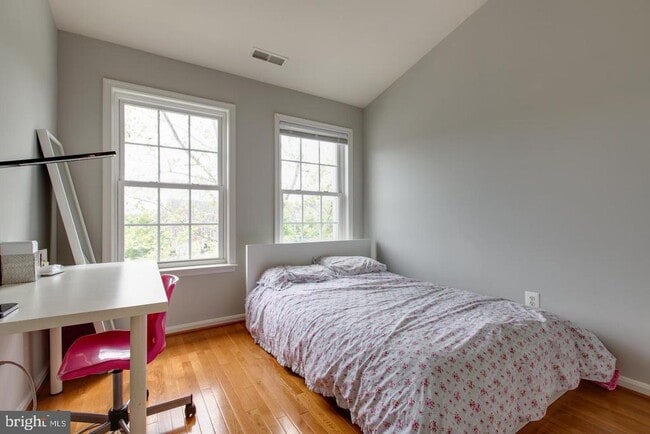 Building Photo - 11013 Apple Orchard Ct