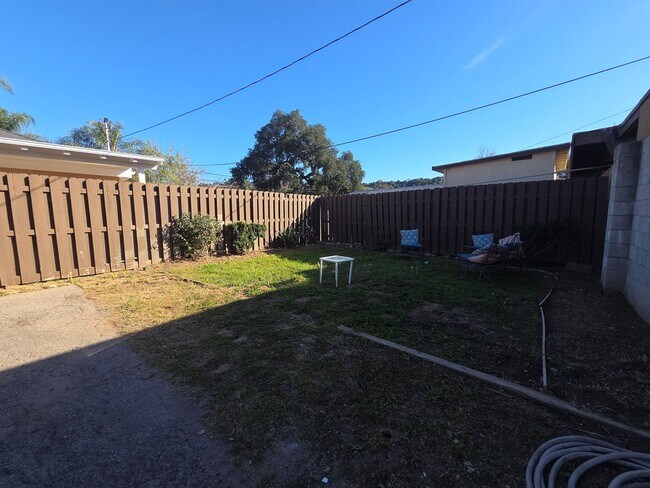 Building Photo - Remodeled 1 Bedroom 1 Bath located in the middle of Ojai