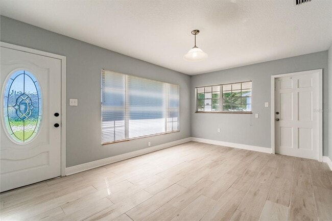 Building Photo - 1709 W Louisiana Ave