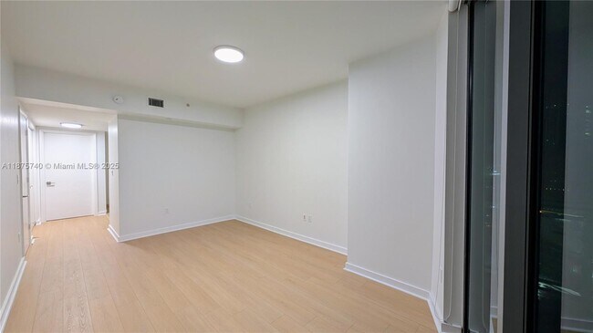 Building Photo - 350 S Miami Ave