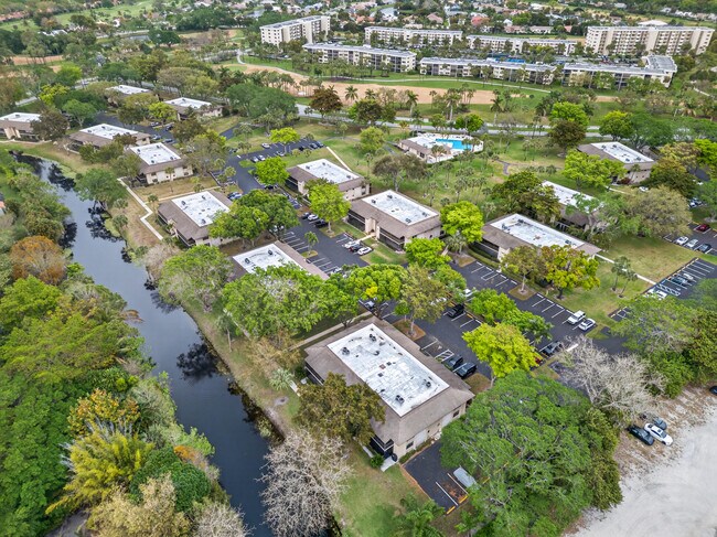 Building Photo - 147 Deer Creek Blvd