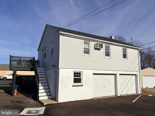 Building Photo - 43 Franklin Ave