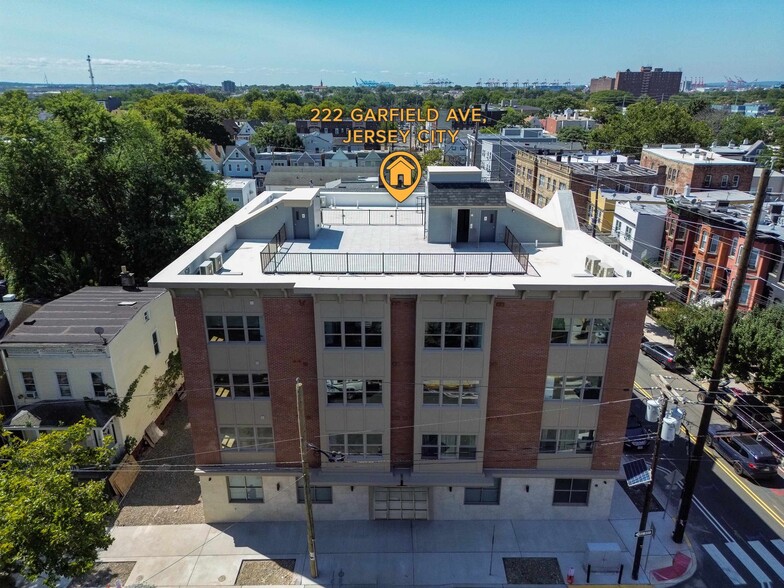 Building Photo - 224 Garfield Ave
