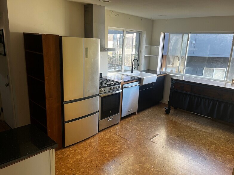 Building Photo - 5056 Renton Ave S