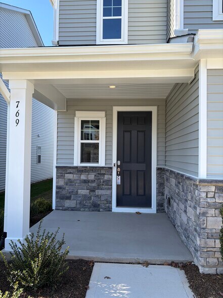 Building Photo - 769 Emerald Bay Cir