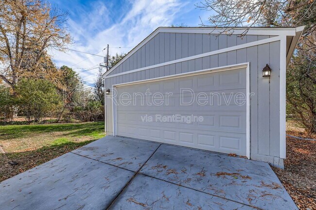 Building Photo - 4350 E Utah Pl