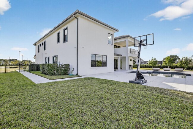 Building Photo - 14855 Millstone Ranches Dr