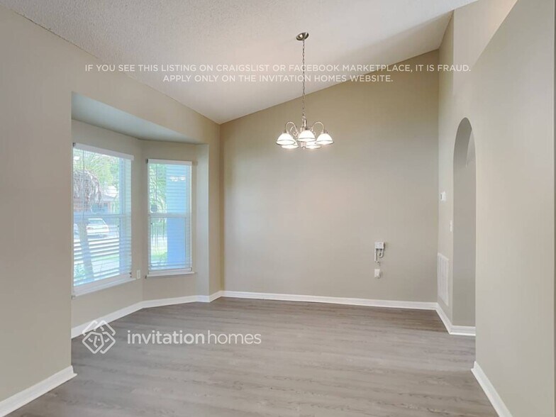 Building Photo - 342 Alegriano Ct