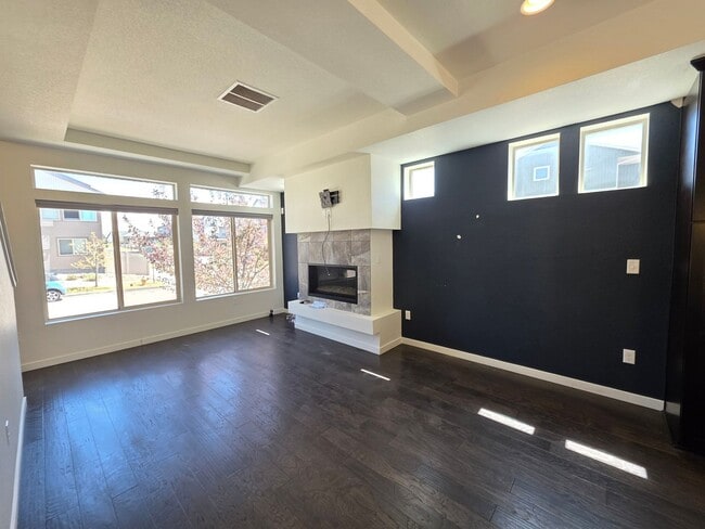 Building Photo - Beautiful 3 Bed 3 Bath Home In Banning Lewis Ranch!!!