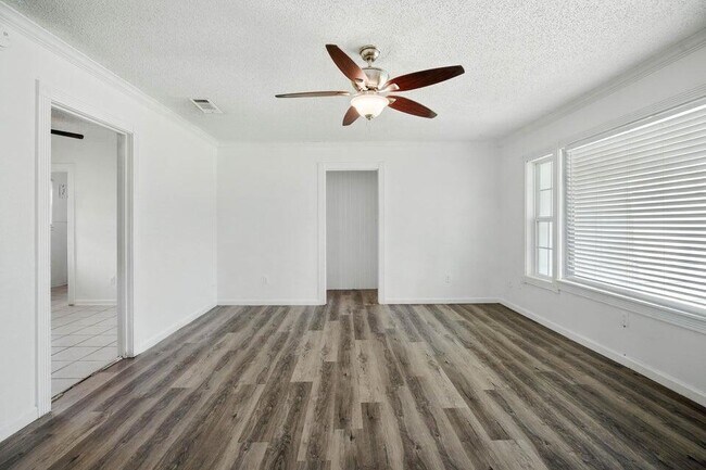 Building Photo - 5123 38th St