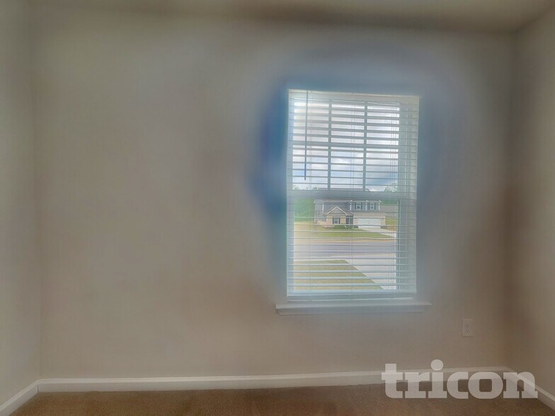 Building Photo - 1317 Deutz Dr