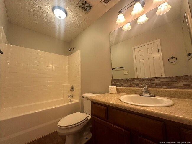 Building Photo - 450 Copper Creek Dr