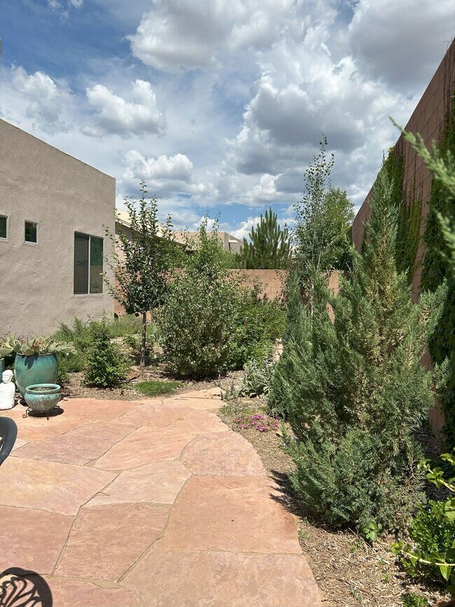 Building Photo - 56 Via Orilla Dorado