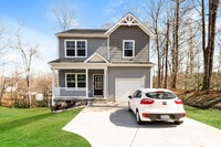 Building Photo - Fantastic 3bd/3ba home! Coming soon!