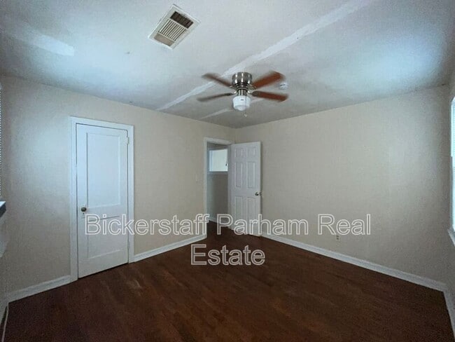 Building Photo - 3224 Glenn St