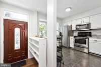 Building Photo - 9525 Clocktower Ln