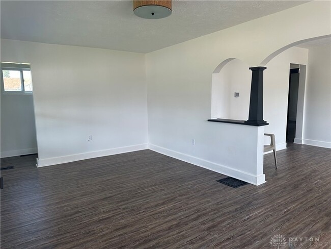 Building Photo - 2520 Harshman Rd