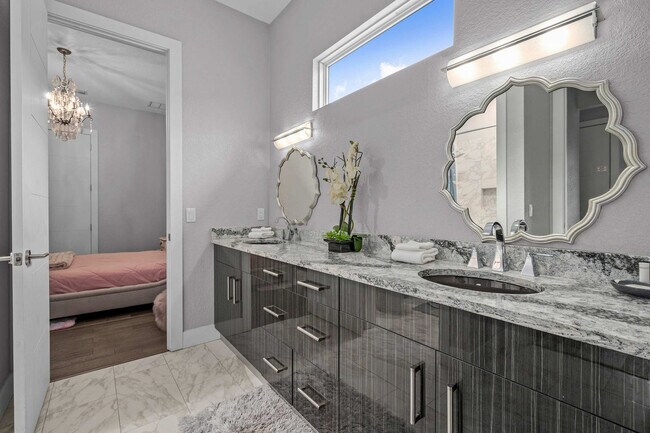 Building Photo - 748 Desert Mountain Ct