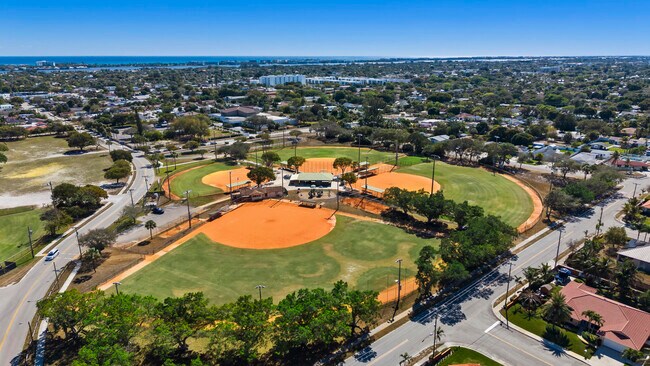 Building Photo - 1616 N N St