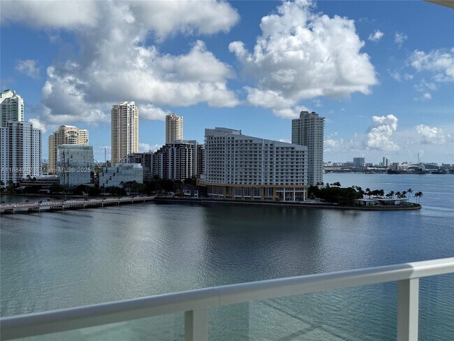 Primary Photo - 1155 Brickell Bay Dr