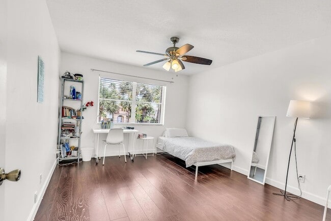 Building Photo - 10694 Wheelhouse Cir