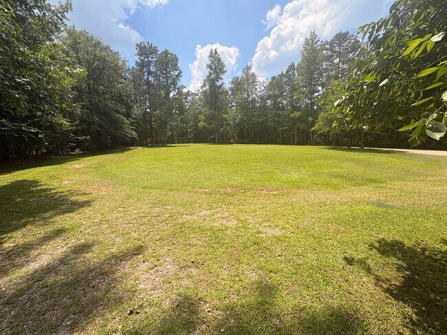 Building Photo - BOGART HOME | 4BD 3.5B