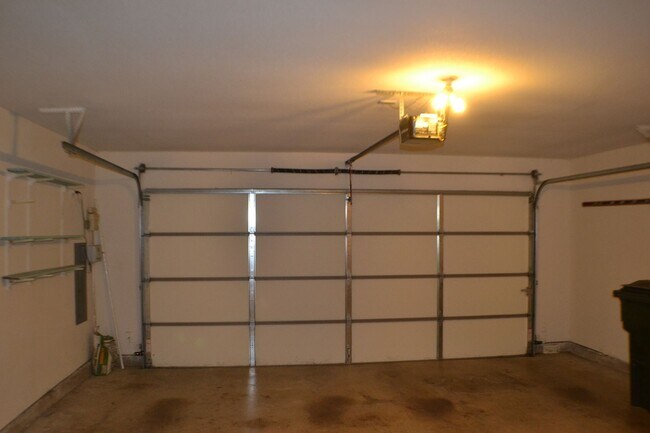 Building Photo - House For Lease in Plano