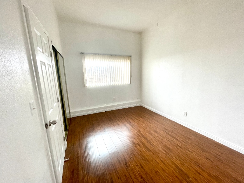 Building Photo - 2177 W Crestwood Ln