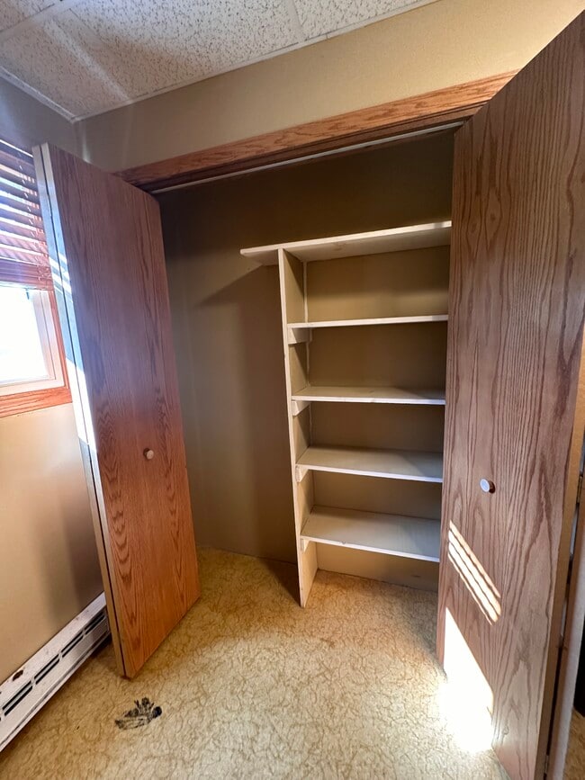 Building Photo - 2711 Jelinek Ave