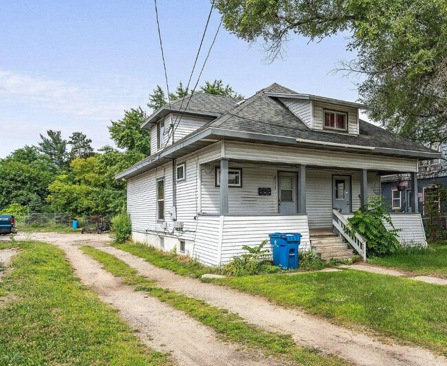 833 N Mitchell St 833 N Mitchell St Cadillac MI 49601 Apartment Finder