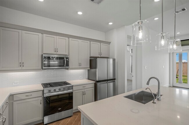 Building Photo - 21747 Zebra Swallowtail Dr