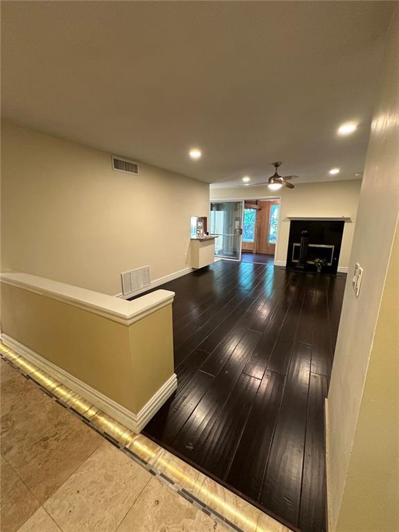Building Photo - 76 Rumson Ct