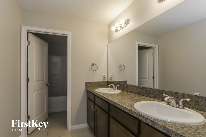 Building Photo - 1770 Broad Winged Hawk Dr