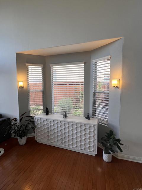 Building Photo - 2457 La Costa Ave