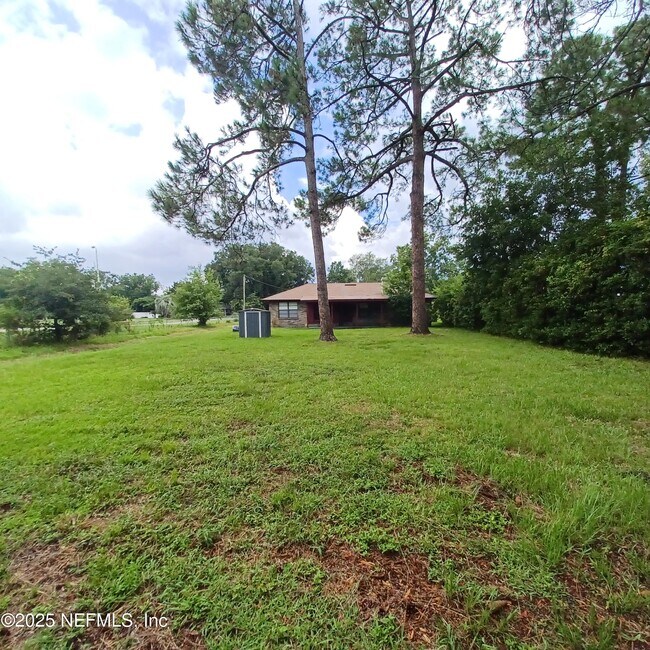 Building Photo - 8603 Old Plank Rd
