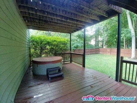 Building Photo - 852 Rockfount Way