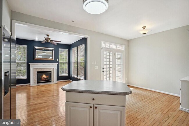 Building Photo - 5104 Grimm Dr