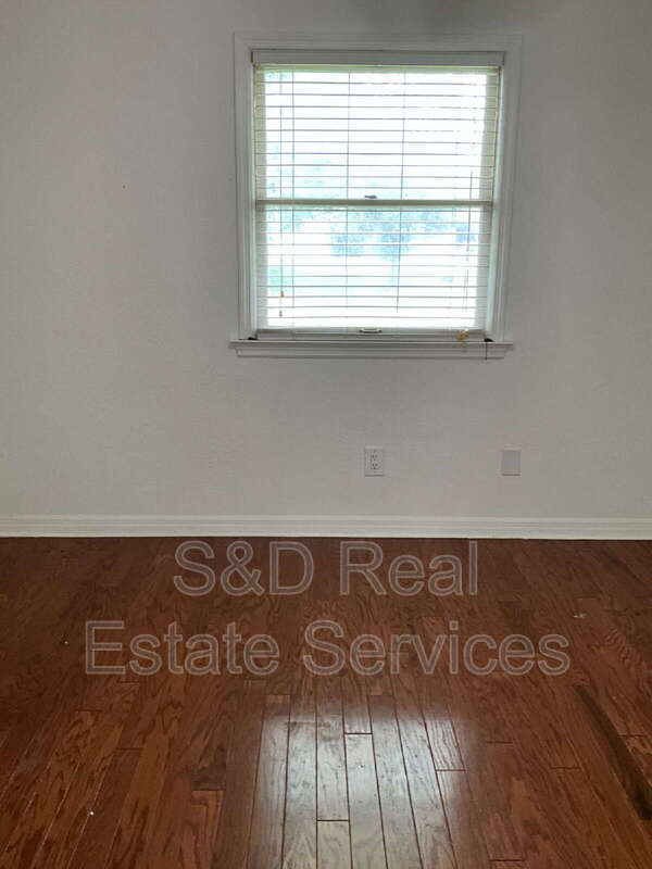 Building Photo - 4038 Doral