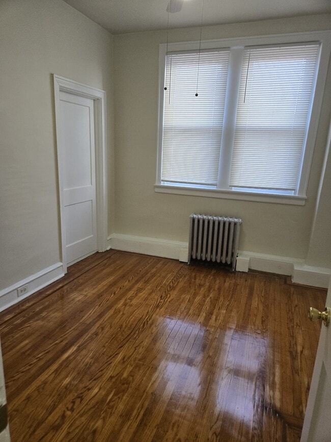 Building Photo - 1752 Georges Ln
