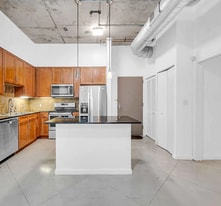 Building Photo - 2001 Biscayne Blvd