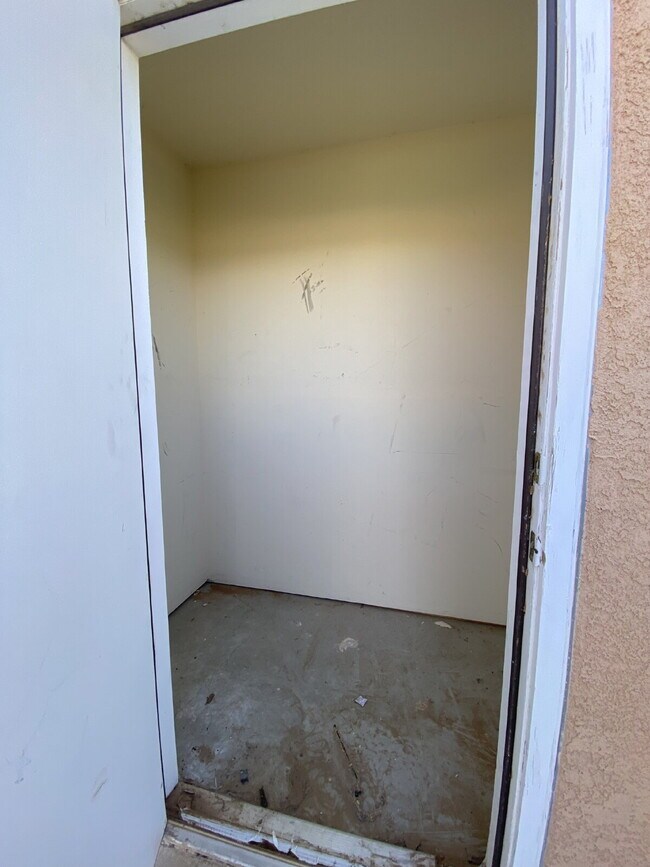 Building Photo - 2BR/1Bath - 4 Plex in Rio Rancho