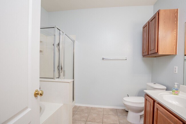 Building Photo - 115 Brazos Ln